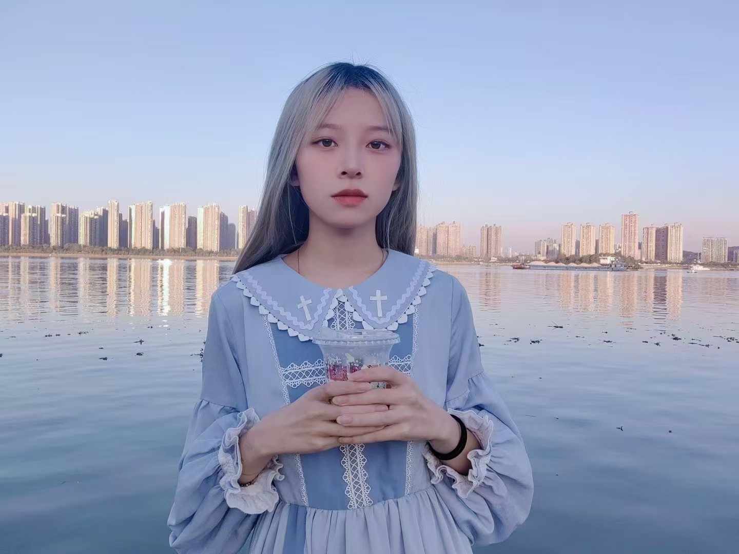 符月华纪念肖像